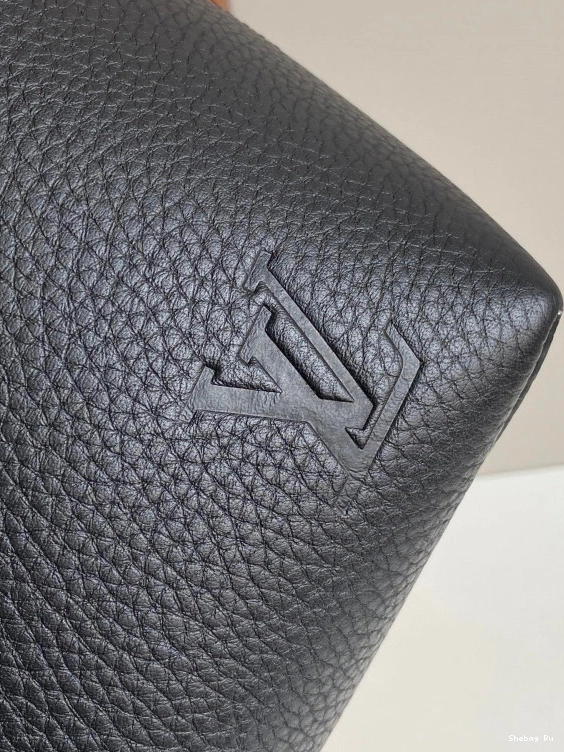 CABAS VUITTON LOUIS VOYAGE 0812